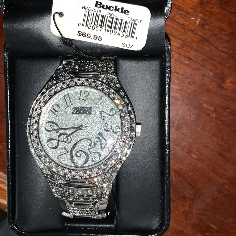 Watch - Picture 1 of 4
